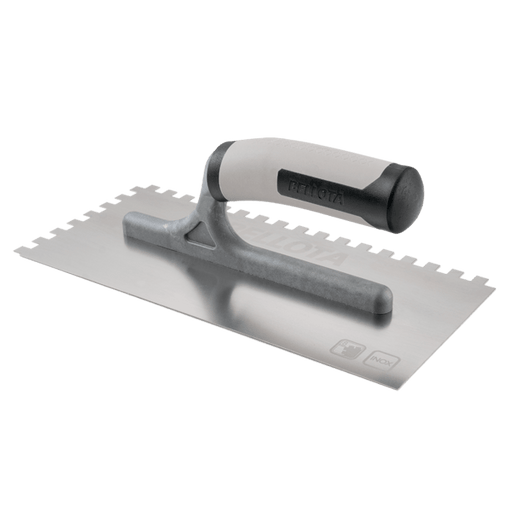 Peine dientes con mango abierto bimaterial Bellota 5874