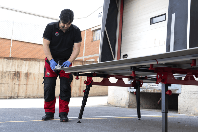 MESA GRAN FORMATO RUBI SLAB VERSA-TILE