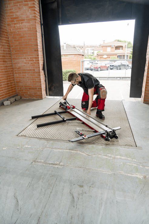 CORTADORA MANUAL RUBI HIT-1600 PLUS RS CON BOLSA  