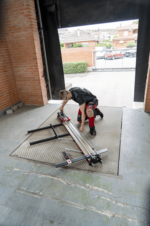 CORTADORA MANUAL RUBI HIT-1600 PLUS RS CON BOLSA  